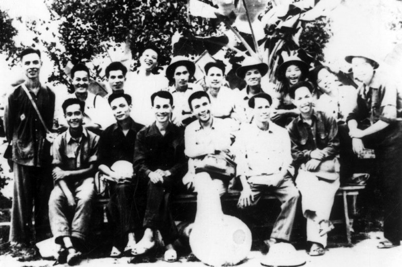 Một số hình ảnh về văn hóa, văn nghệ trong kháng chiến chống Pháp