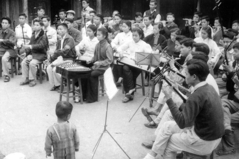 Một số hình ảnh về văn hóa, văn nghệ trong kháng chiến chống Pháp