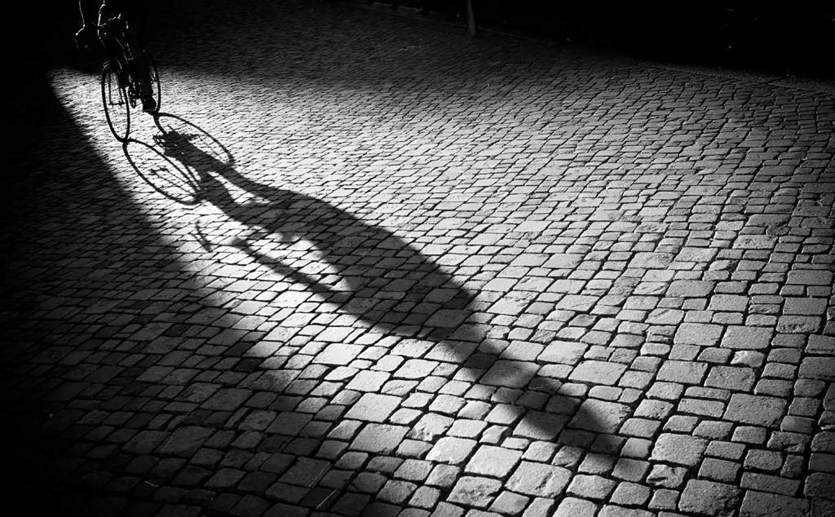 ​​​​​​​Cái bóng. Truyện ngắn dự thi của Lê Nhung