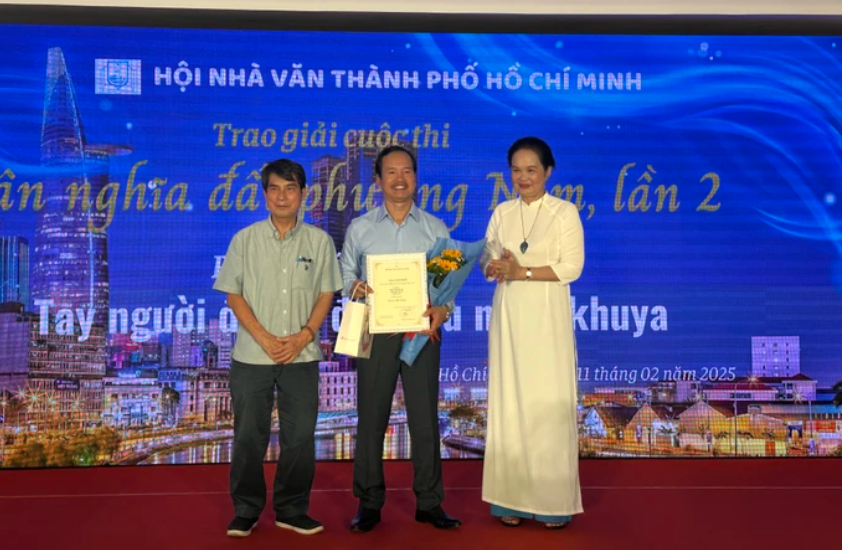 tac gia dinh nho tuan gianh giai nhat cuoc thi tho nhan nghia phuong nam lan 2