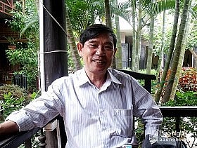 nguoi canh chung lang quen