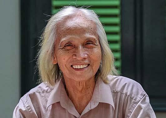 doi dieu ve tho va nha tho le hong thien