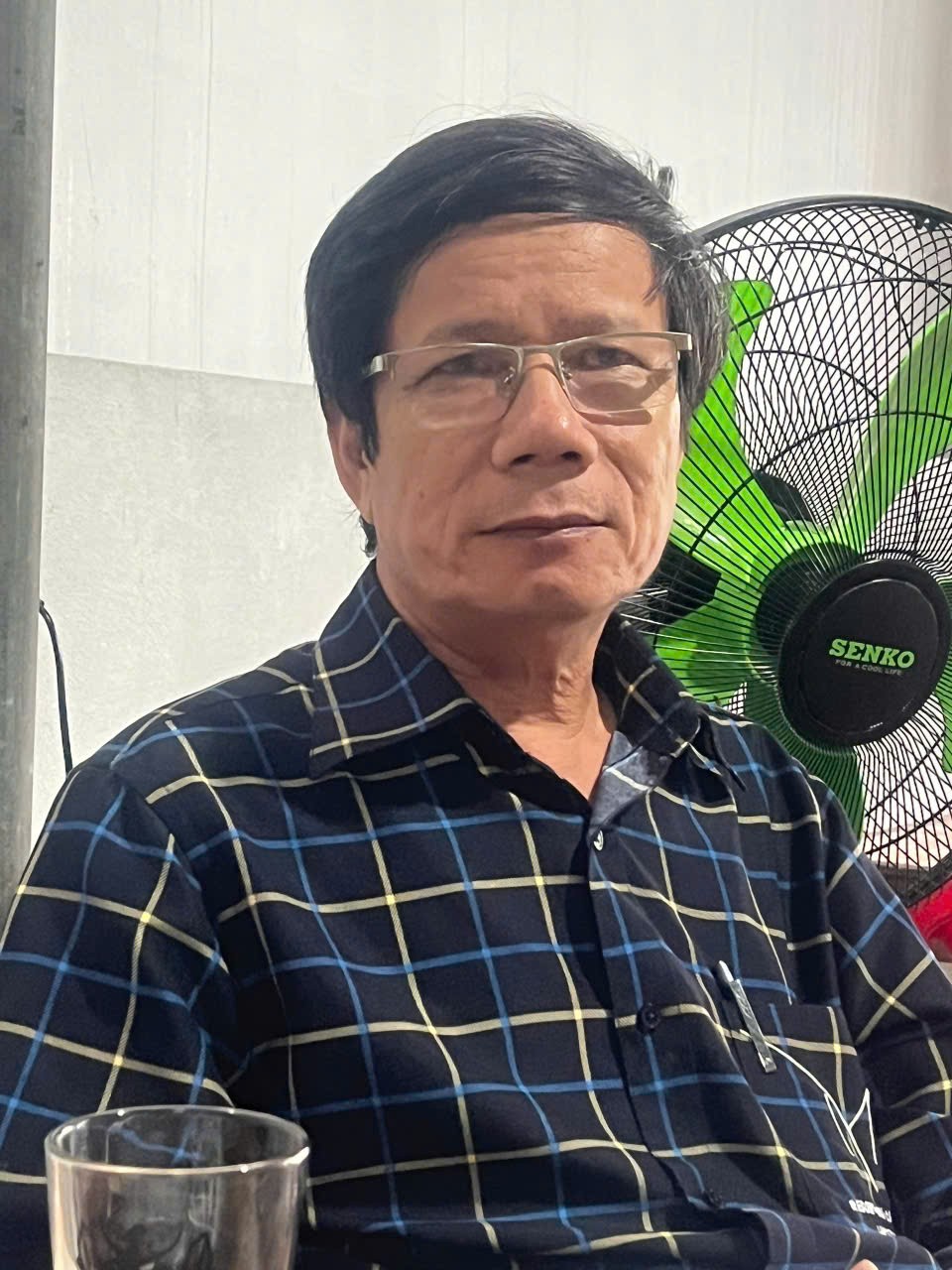 Cuối sông mê còn chở nặng thật thà