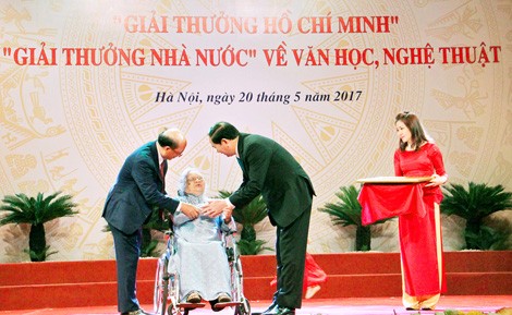 Người vợ lặng lẽ của nhà văn Xuân Thiều