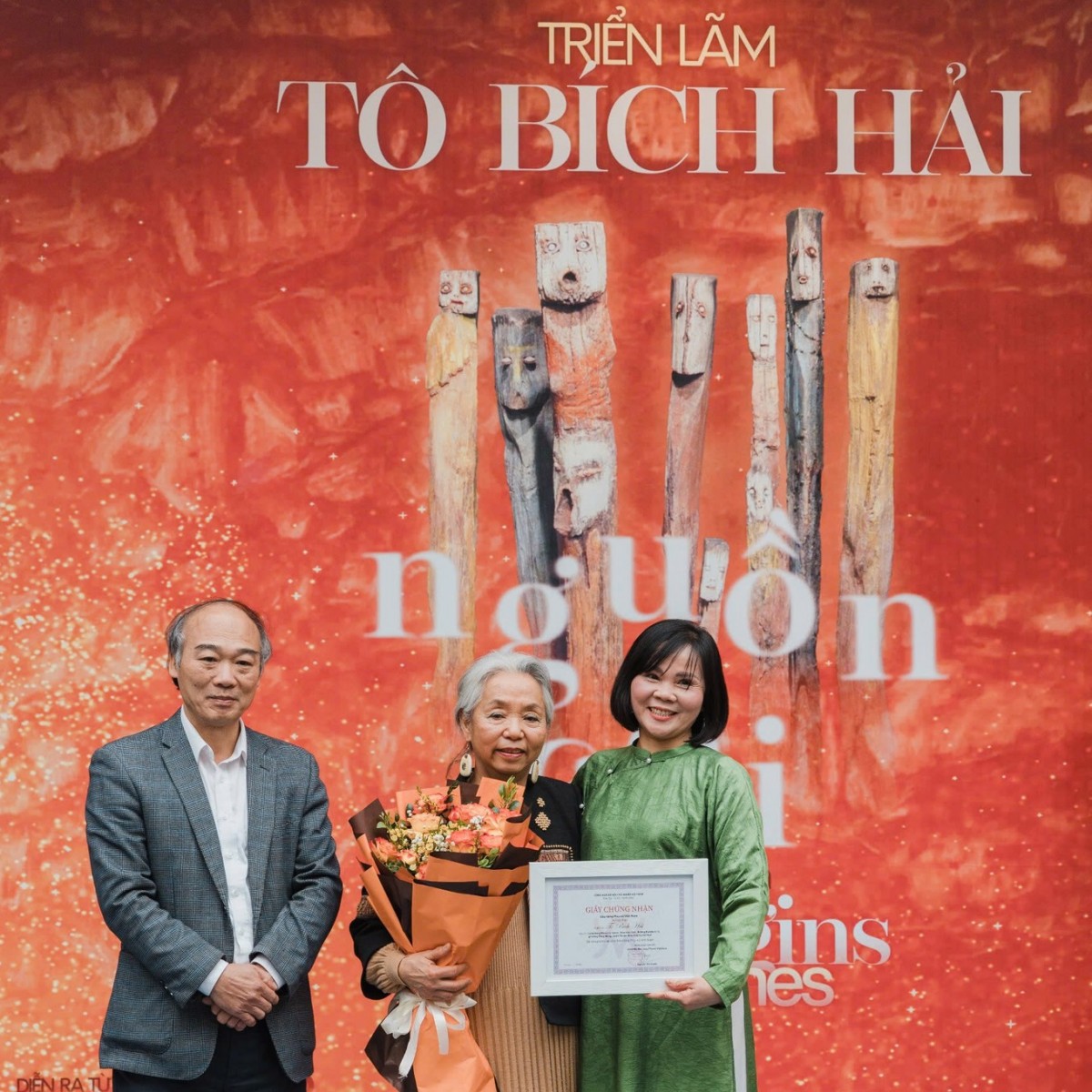 Khai mạc triển lãm "Nguồn cội" của nữ nghệ sĩ Tô Bích Hải