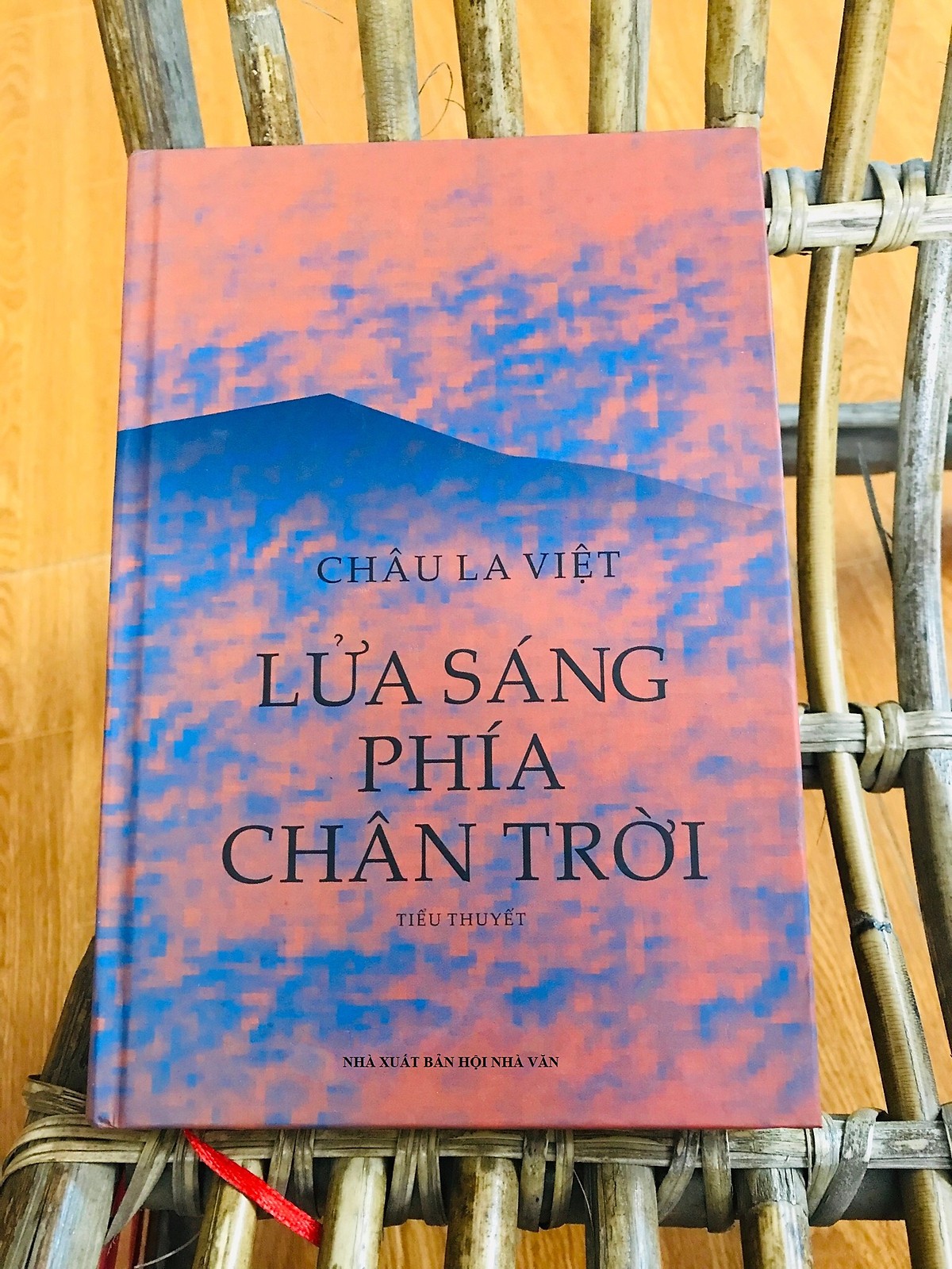 Tập tiểu thuyết gửi lại cánh rừng Lào