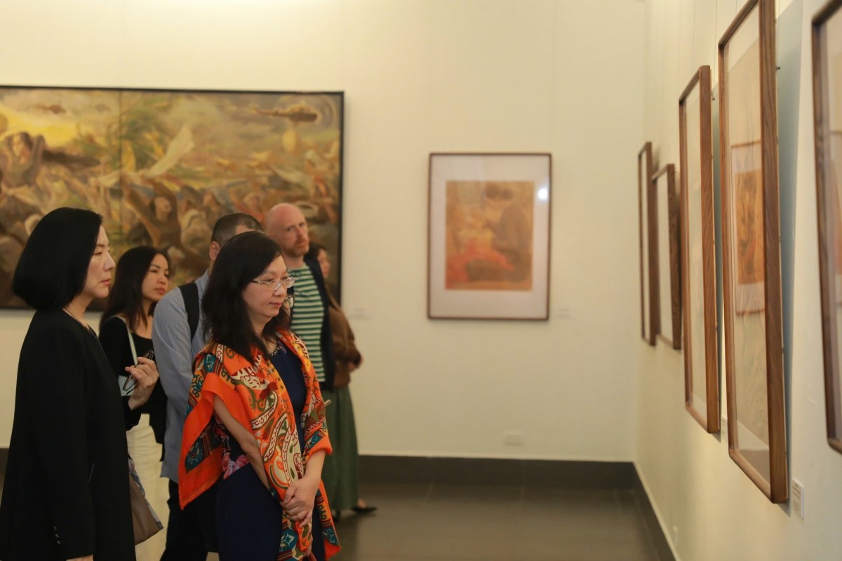 Khai mạc triển lãm mỹ thuật "Mùa xuân bất diệt"