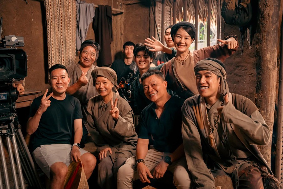 “Đèn âm Hồn”,  YouTuber làm phim và…