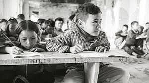 den con tre cung luu day u nuoc my tho che lan vien