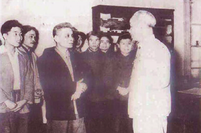 Hoàng Tùng - Nhà báo bậc thầy