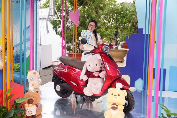 vinfast evo lite neo xe hoc duong chuan chinh ca gia lan tinh nang