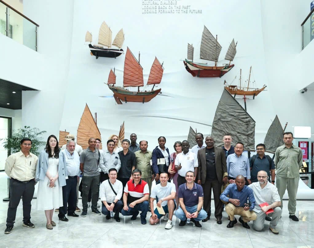 Văn học - nhịp cầu kết nối: Hội Nhà văn Việt Nam Đối thoại Văn minh Toàn cầu