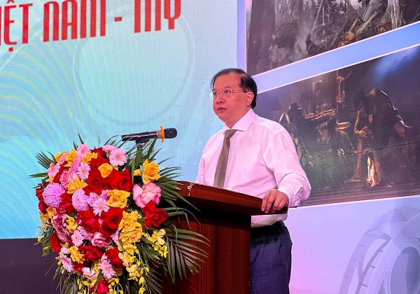 di san dien anh cau noi van hoa viet my