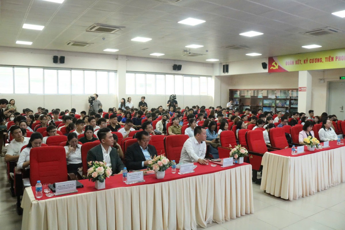 Tọa đàm Upgrade sự nghiệp 4.0: Kiến thức - Định hướng - Hành động