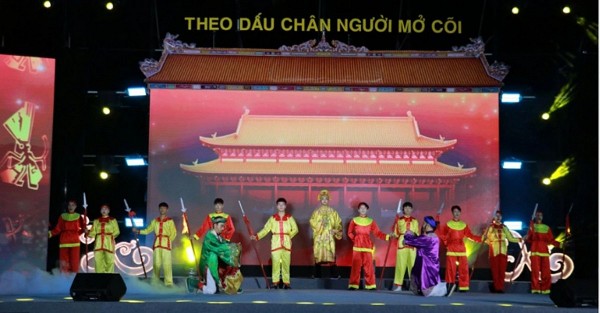 chuong trinh nghe thuat ton vinh chua tien nguyen hoang