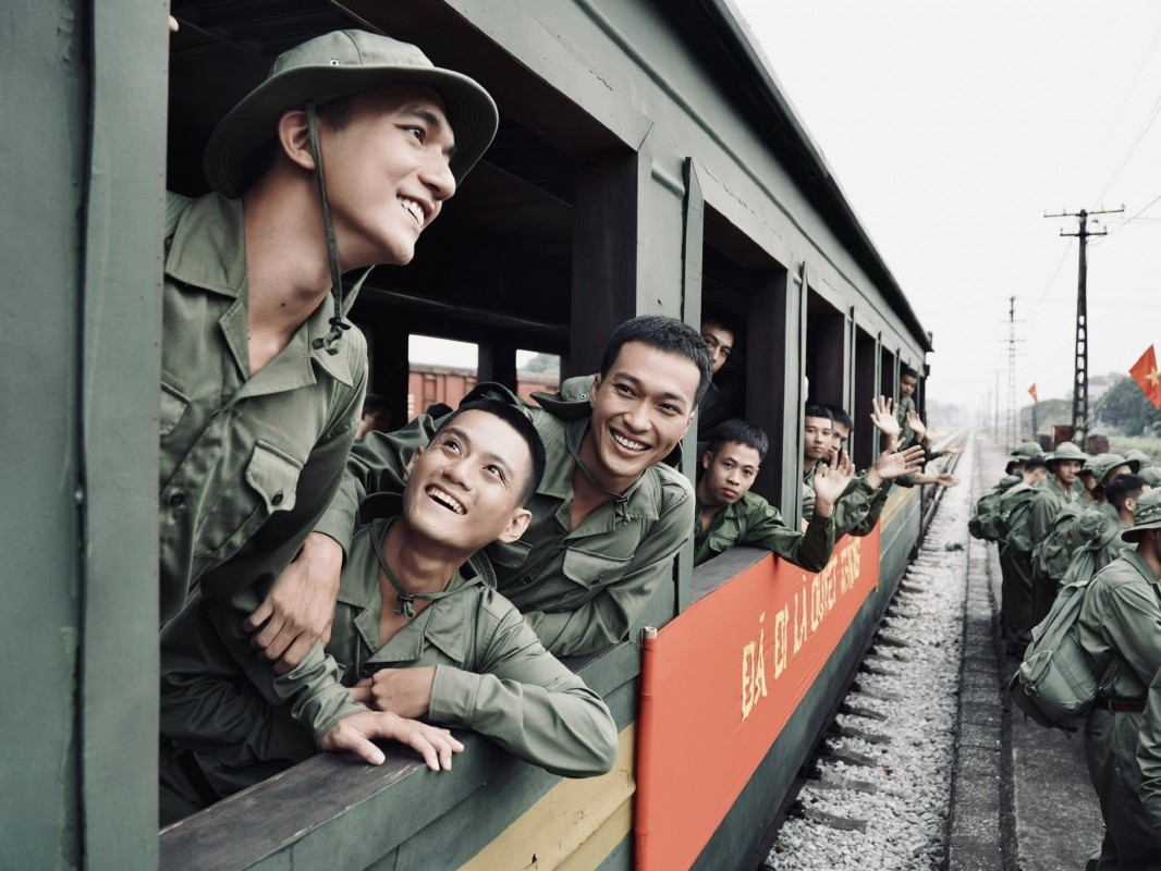 "Mưa đỏ" - Một sự tri ân sâu sắc