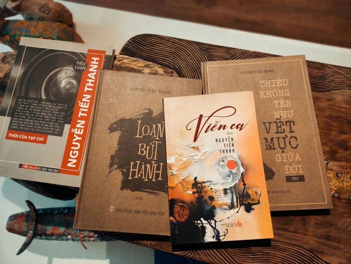 Chân dung một người thơ hiện đại