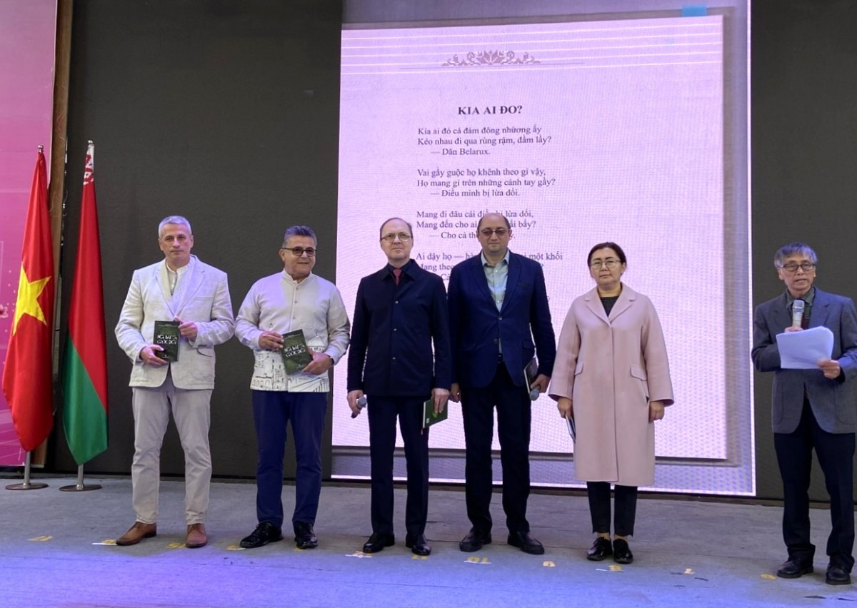 Nhà thơ Yanka Kupala: Bông dương xỉ đầy phước lành