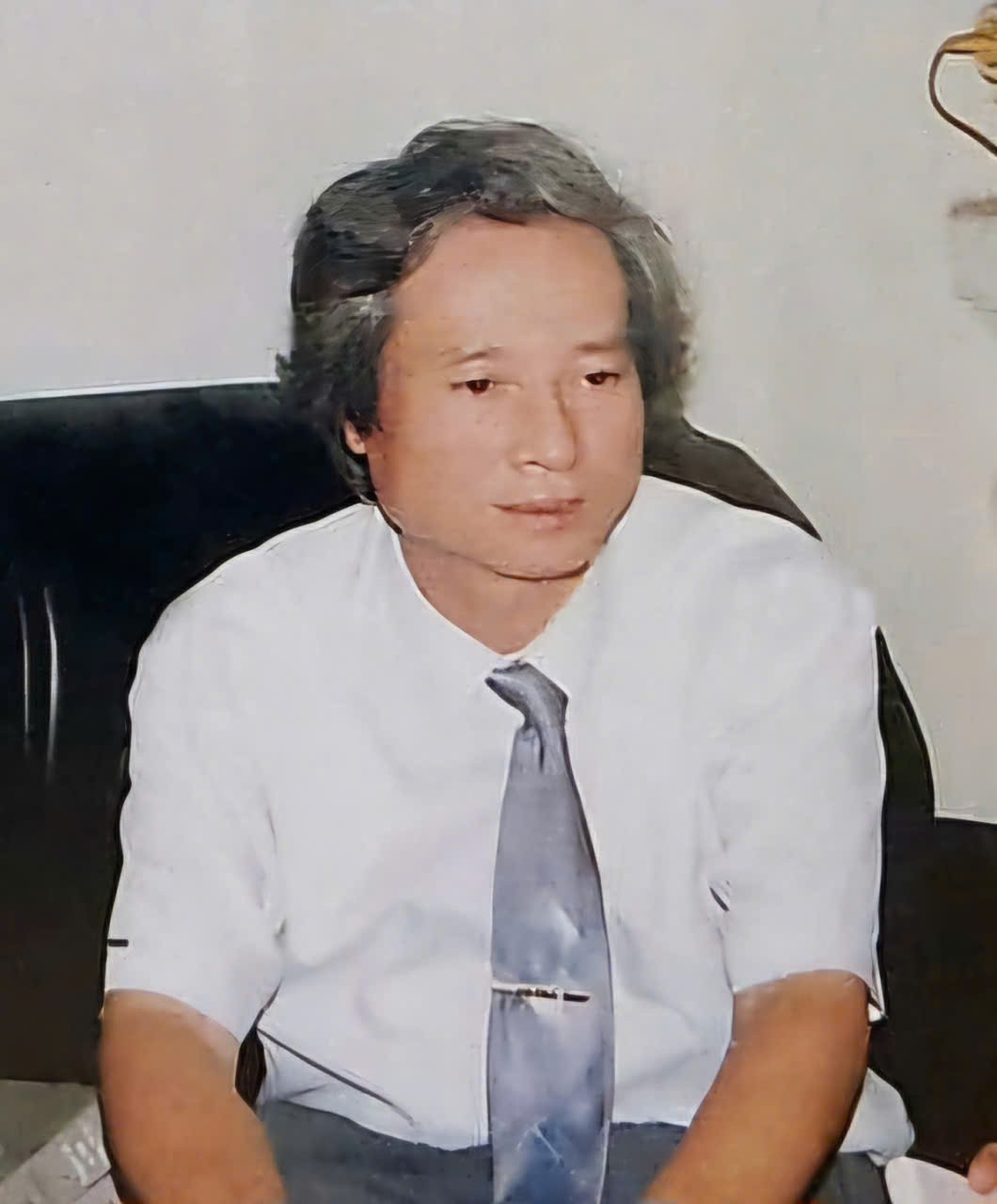 Âm thầm một ánh lửa