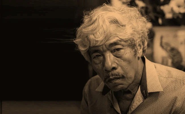 Trận địa ký ức và ý thức hệ của việc đọc Nỗi buồn chiến tranh