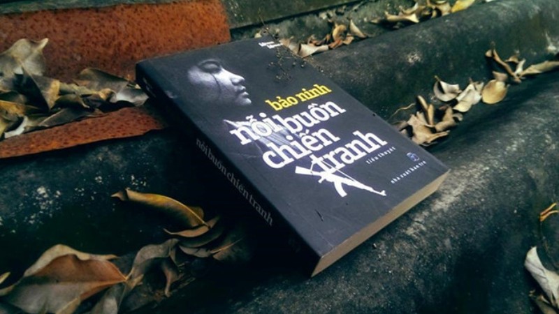 Trận địa ký ức và ý thức hệ của việc đọc Nỗi buồn chiến tranh