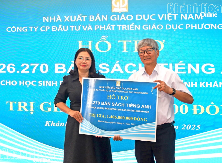 Sở Giáo dục và Đào tạo Khánh Hòa tiếp nhận gần 200.000 bản sách giáo khoa hỗ trợ học sinh vùng lũ