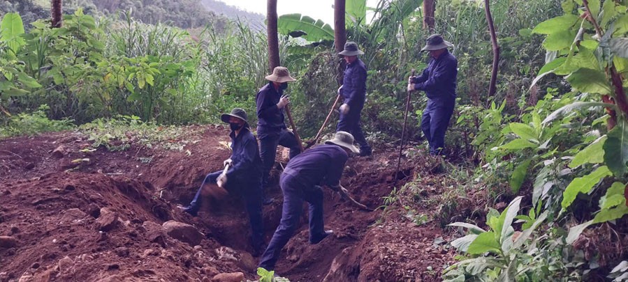 Đồng đội đón các anh về... Bút ký của Nguyễn Thị Trà My