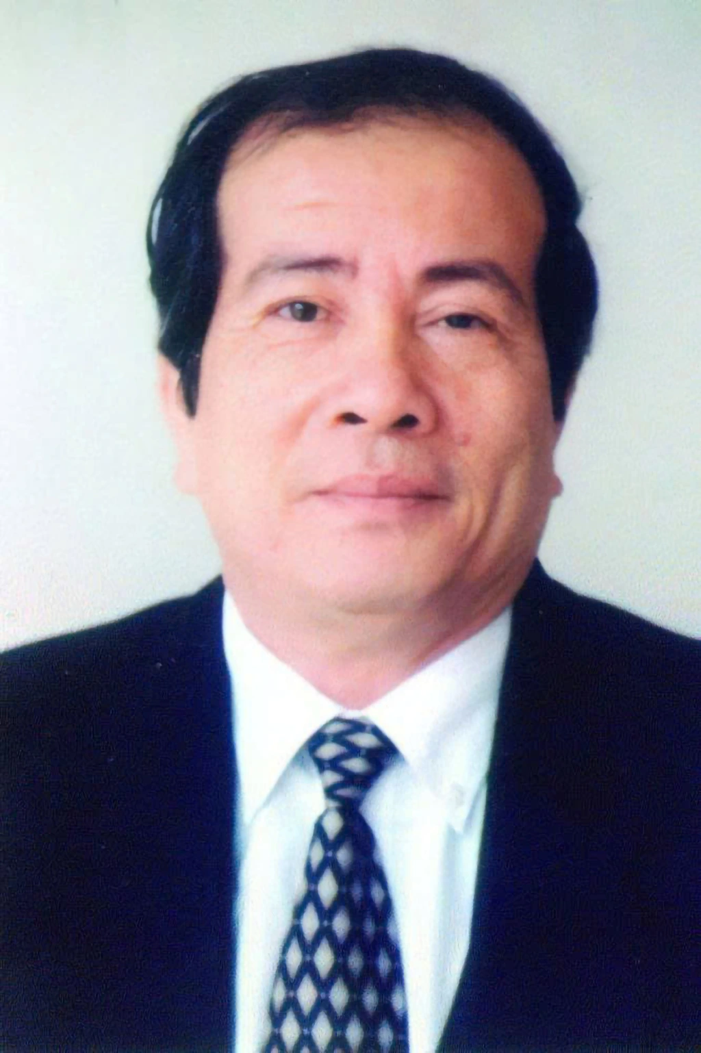 Hữu Thỉnh: Một đời "Ám ảnh chữ" và bản hòa ca vượt thời gian