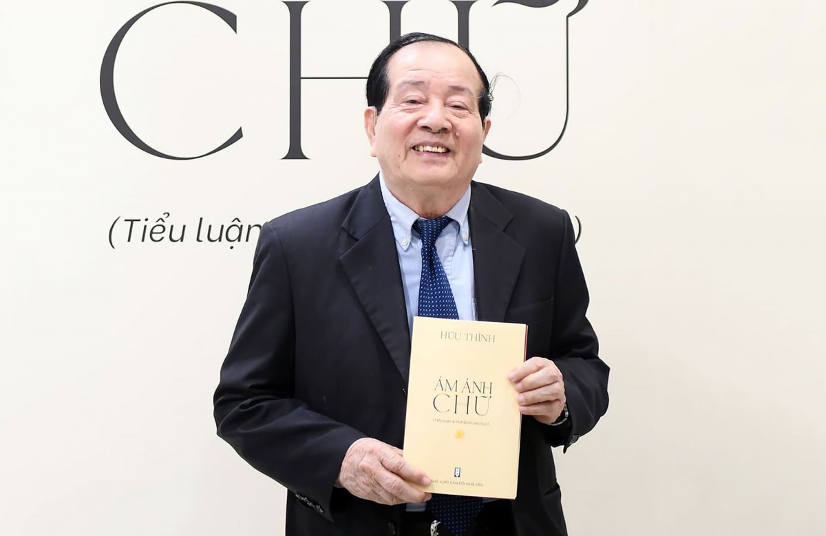 Hữu Thỉnh: Một đời "Ám ảnh chữ" và bản hòa ca vượt thời gian