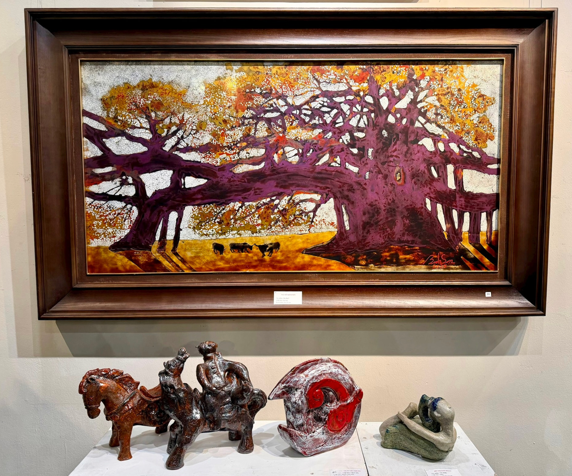 Tác phẩm được trưng bày tại triển lãm. Ảnh: BTC