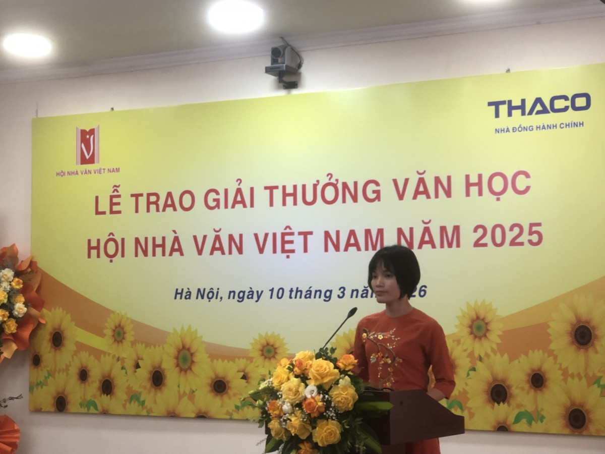 Nhà thơ Nguyễn Thị Kim Nhung