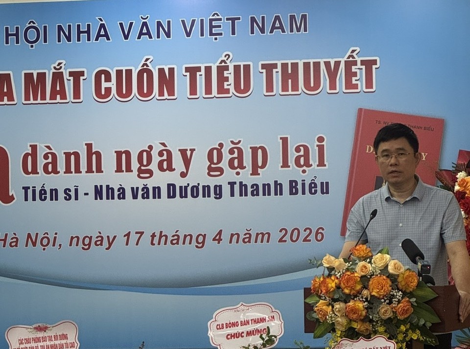 'Hoa dành ngày gặp lại": Câu chuyện tư pháp đậm chất nhân văn