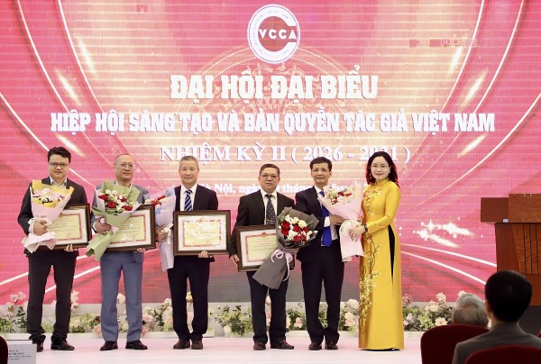 ong bui nguyen hung tiep tuc lam chu tich hiep hoi sang tao va ban quyen tac gia viet nam nhiem ky ii