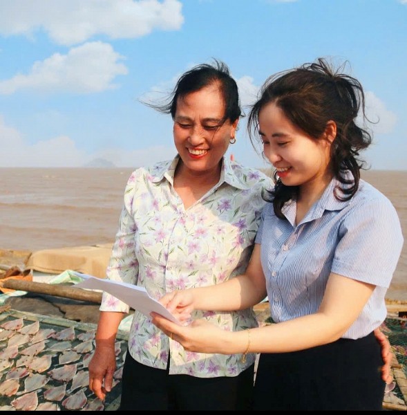 ngan hang tai lang va hanh trinh lan toa gia tri tai chinh vi mo nhan van