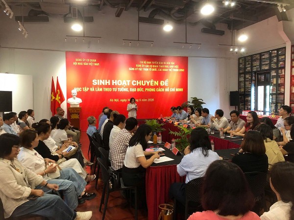 dang uy hoi nha van viet nam sinh hoat chuyen de hoc tap va lam theo tu tuong dao duc phong cach ho chi minh