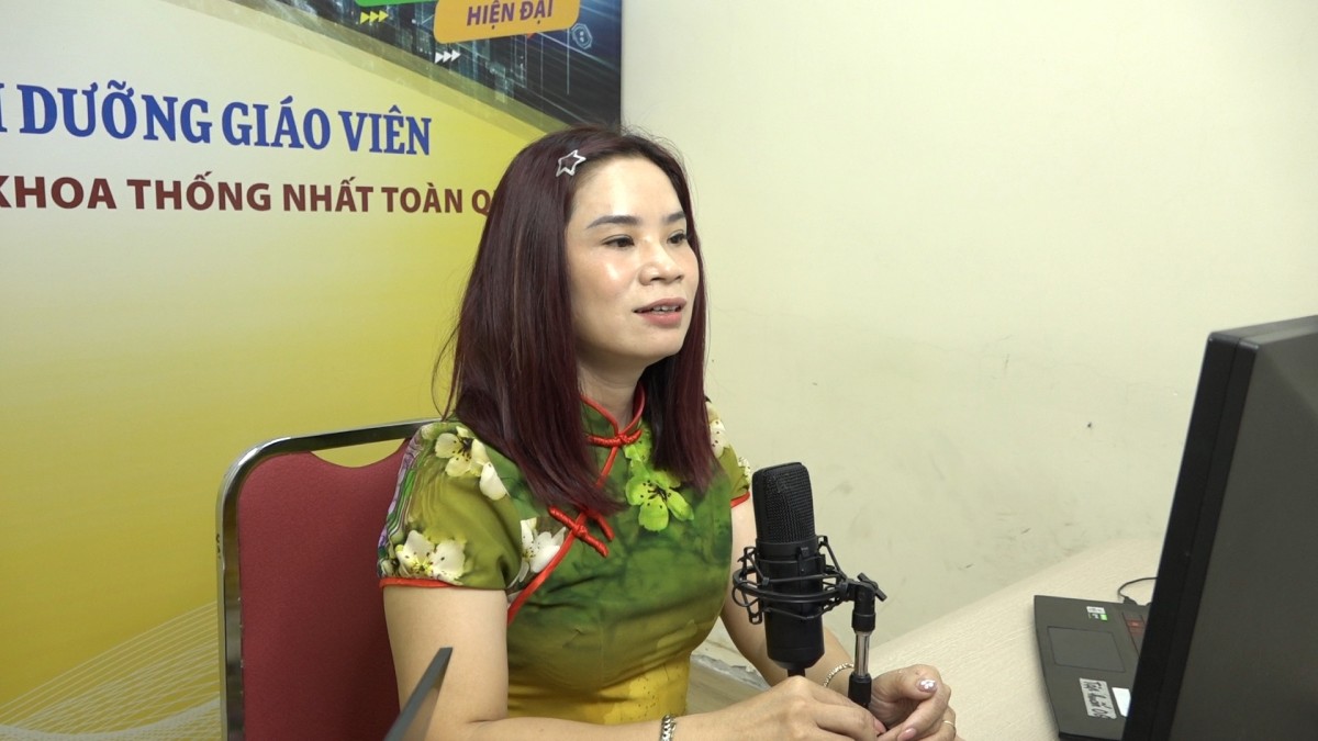 Nhà xuất bản Giáo dục Việt Nam tổ chức tập huấn, bồi dưỡng sử dụng bộ sách giáo khoa thống nhất