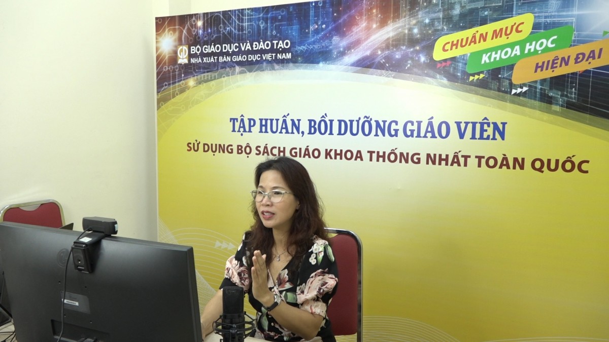 Nhà xuất bản Giáo dục Việt Nam tổ chức tập huấn, bồi dưỡng sử dụng bộ sách giáo khoa thống nhất
