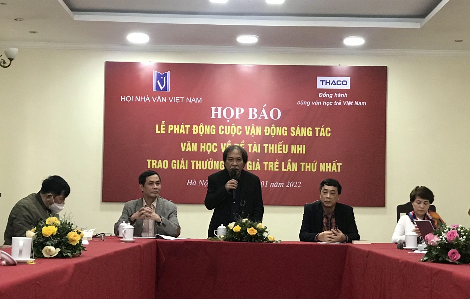 Hội Nhà văn Việt Nam tổ chức họp báo thông tin về Cuộc vận động sáng tác Văn học về đề tài Thiếu nhi và Giải thưởng Tác giả trẻ