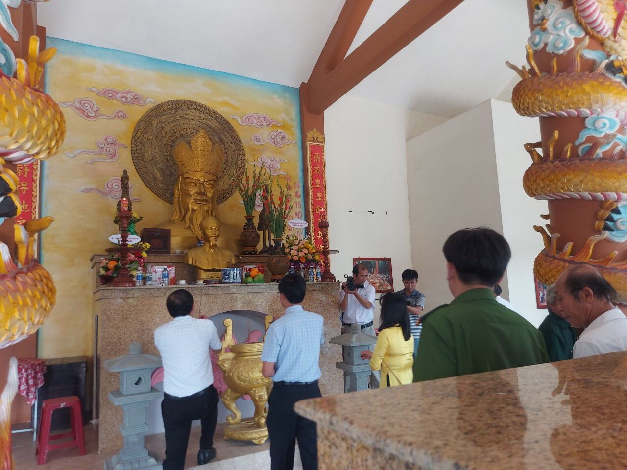 Tưởng nhớ Quốc tổ Hùng Vương