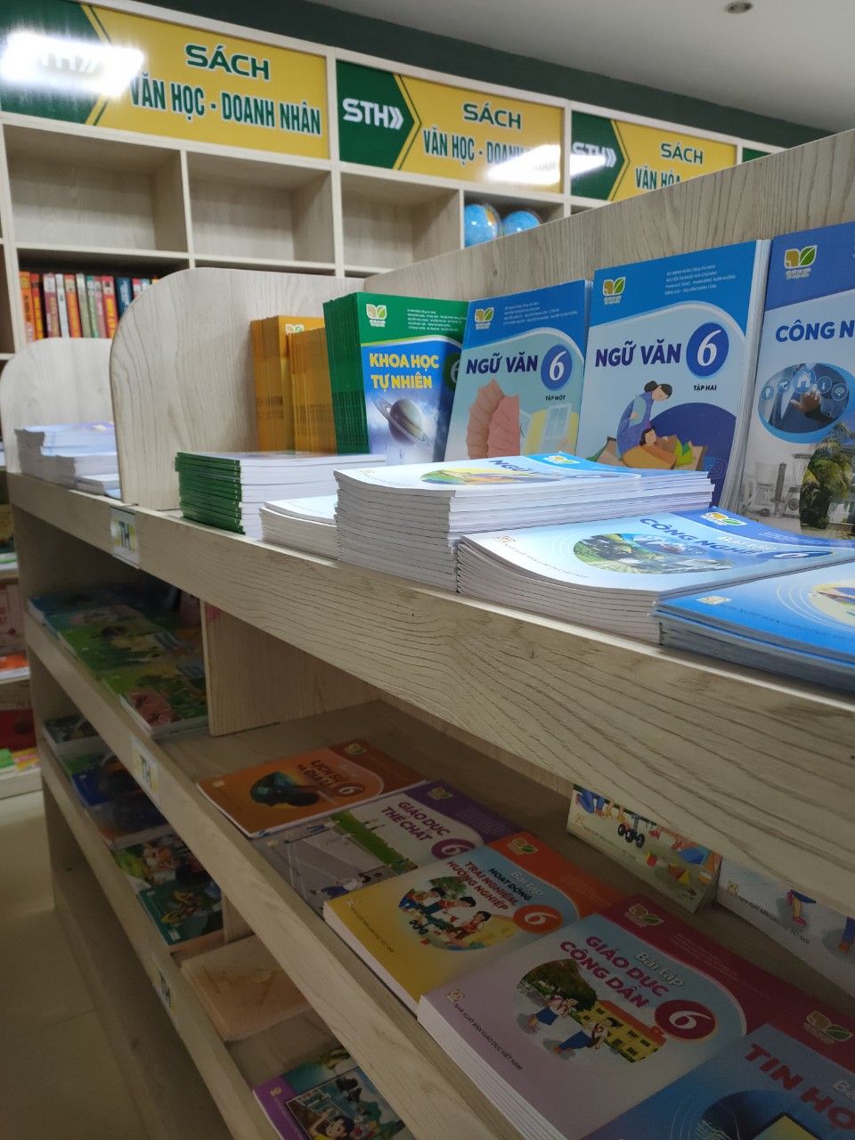 Bao  giờ có đủ SGK cho năm học mới?